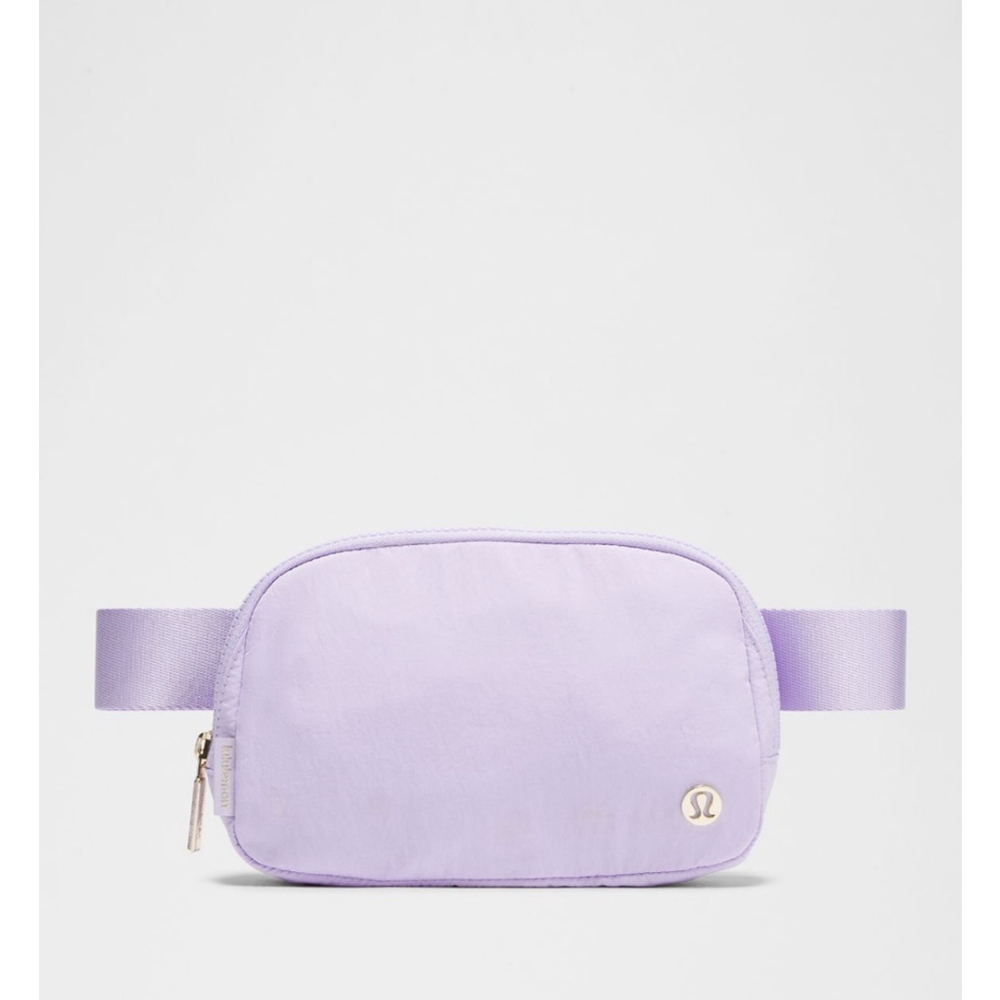 New Lululemon Everywhere Belt Bag Lavender Frost
